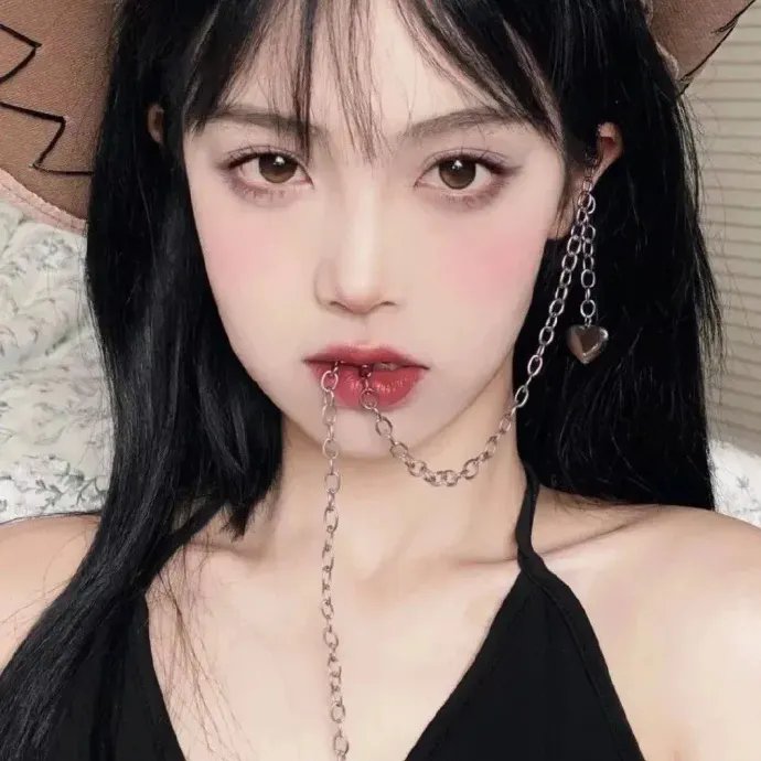 圈养的妇女
